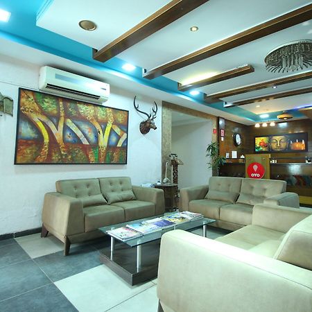 אחמדאבאד Oyo 4161 Hotel Shailly Inn מראה חיצוני תמונה