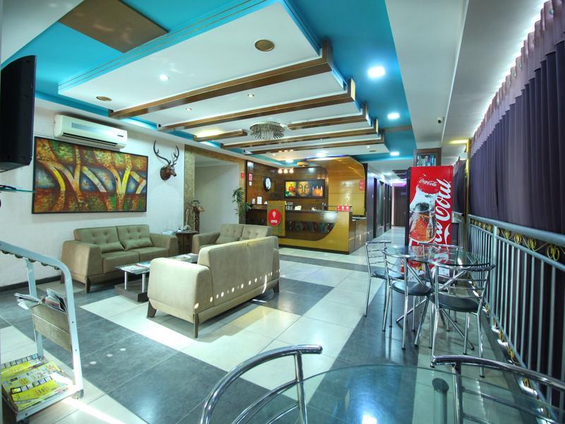 אחמדאבאד Oyo 4161 Hotel Shailly Inn מראה חיצוני תמונה